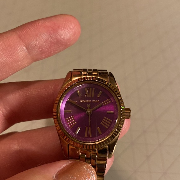 COPY - Rose Gold Michael Kors Watch - Picture 2 of 6